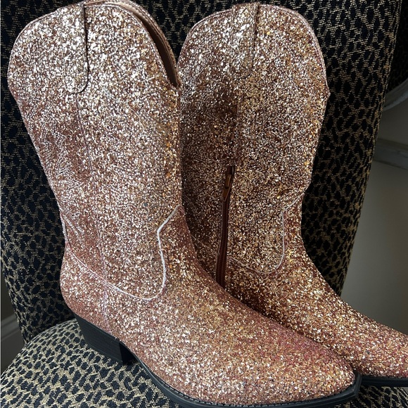 Rose Gold Glitter Cowboy Boots - Brand New! 9.5 - Picture 2 of 9
